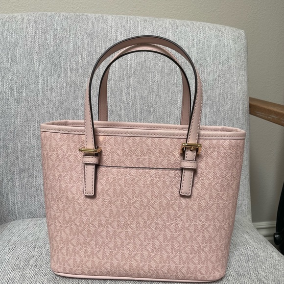 Michael Kors Jet Set Travel Purse - Picture 3 of 5